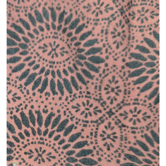 Eco Threads Womens Large Snap Up Shirt Dusty Rose Geometric Sustainable Recycled - Picture 3 of 14